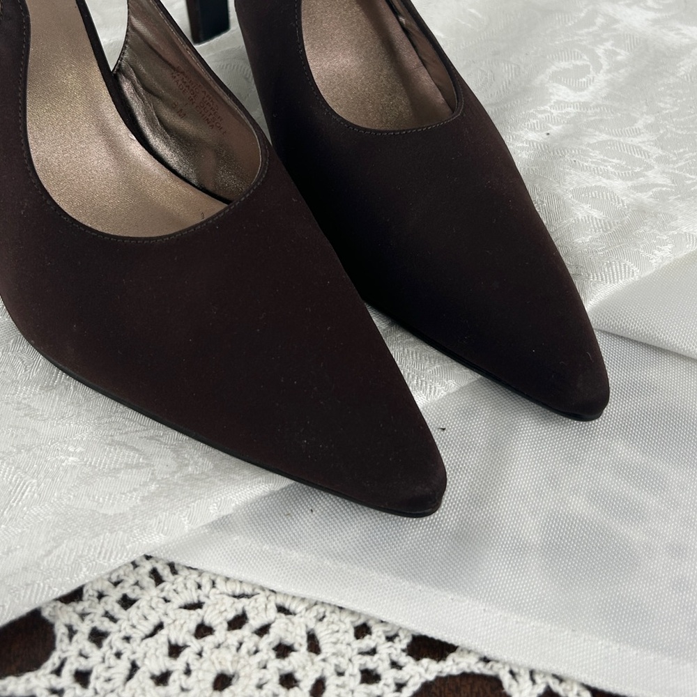 Vintage Nine West Brown Pointed-Toe Satin Slingback Heels - Picture 2 of 8